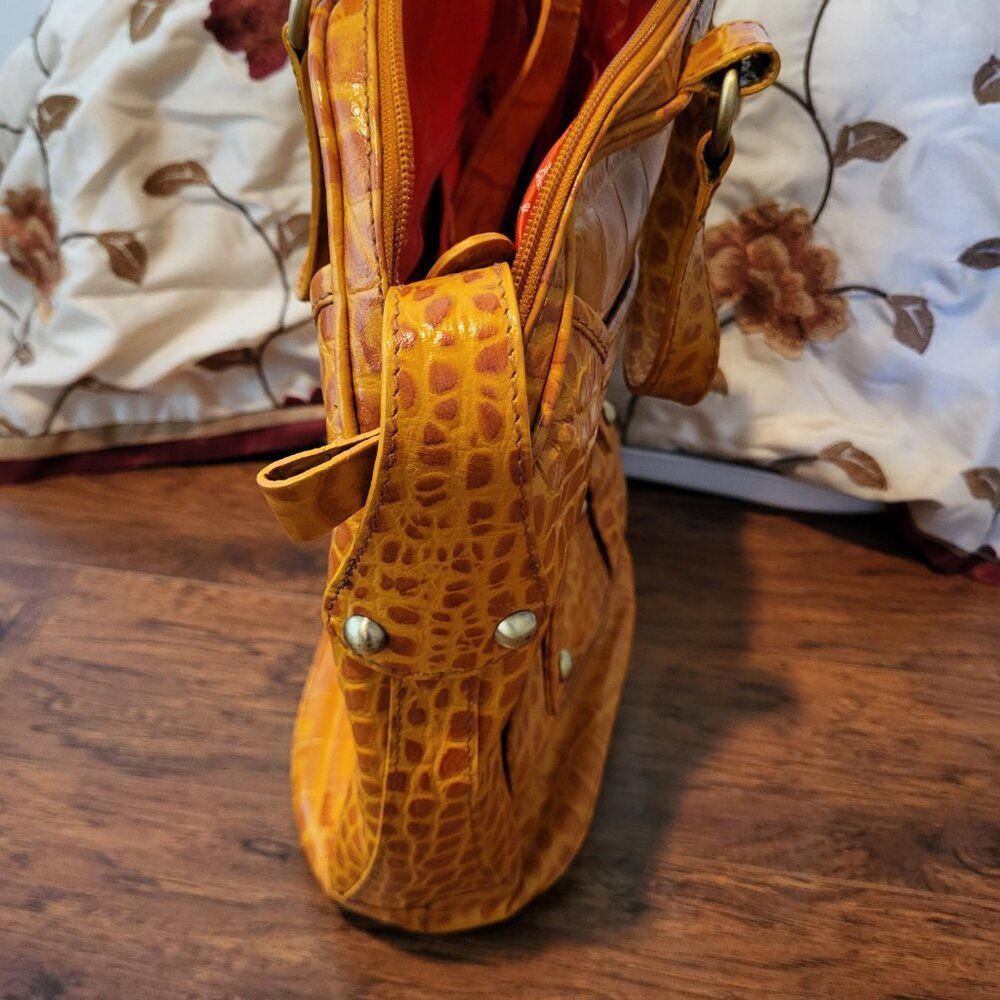 Designer Michael Rome handbag! USED - Picture 3 of 3
